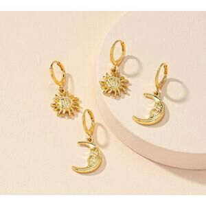 2 pairs Sun and Moon Huggie Earrings
